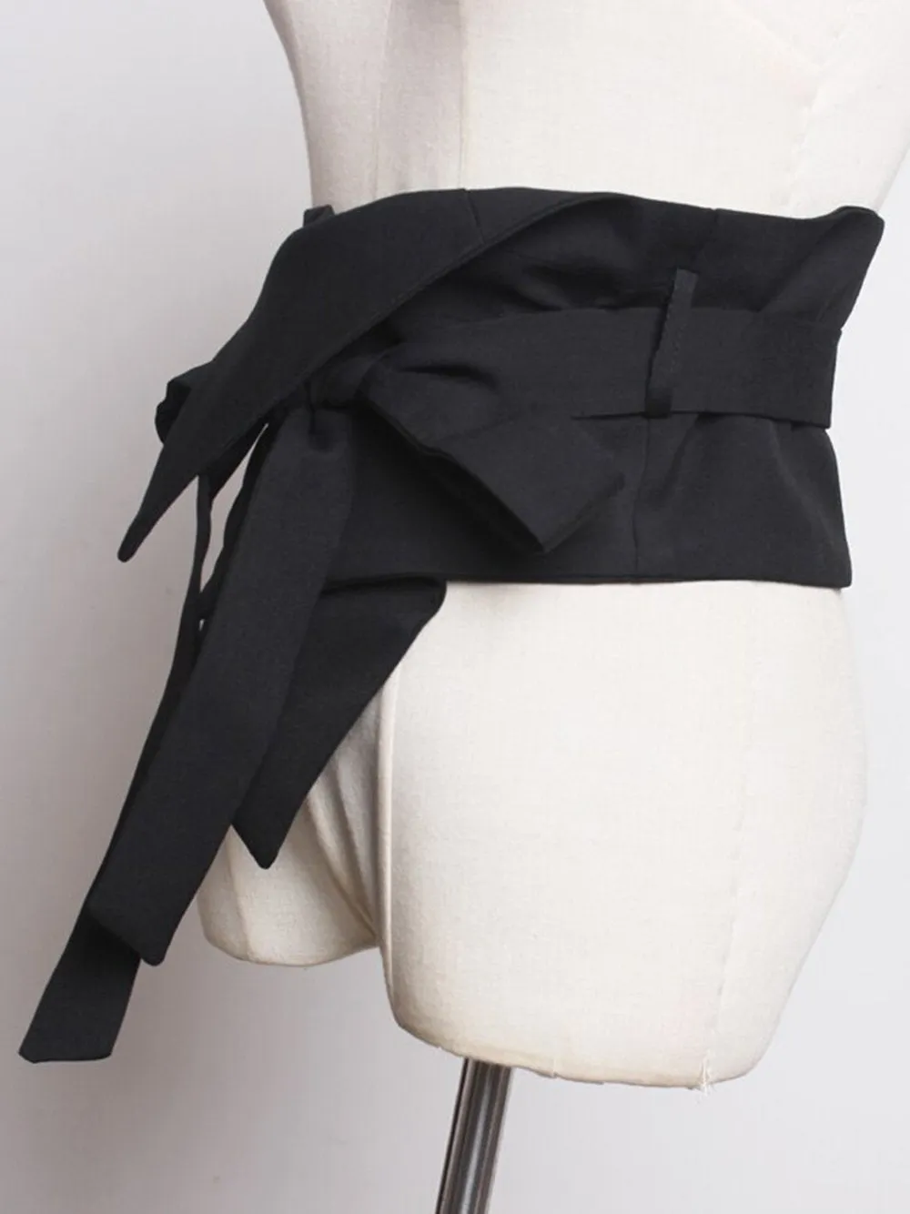 Asymmetrical Bow Waist Belt