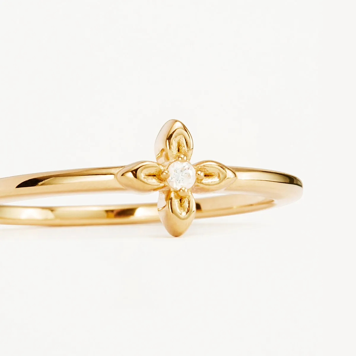 By Charlotte Live in Light Ring, Gold