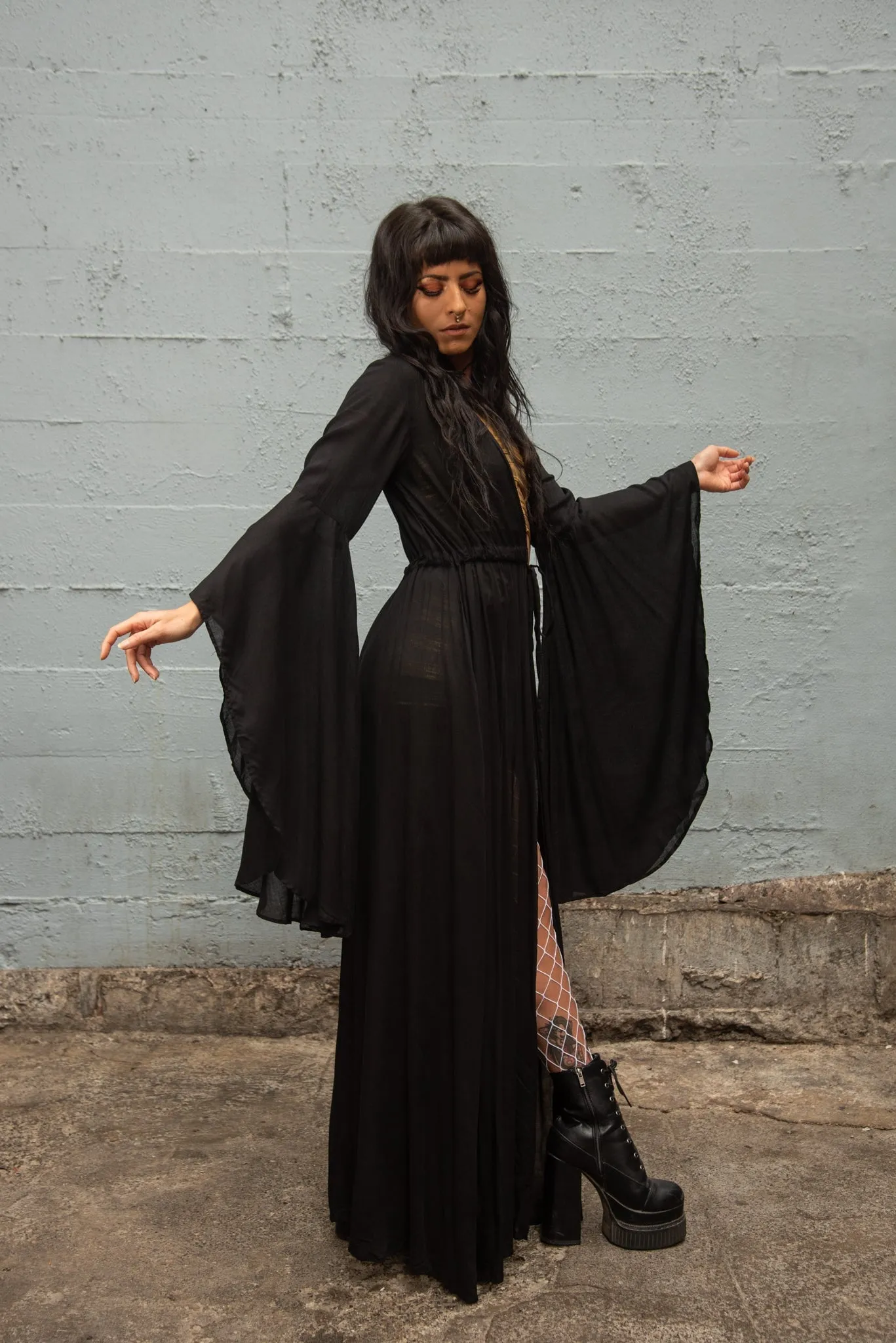 Five and Diamond Morticia Robe - no fringe