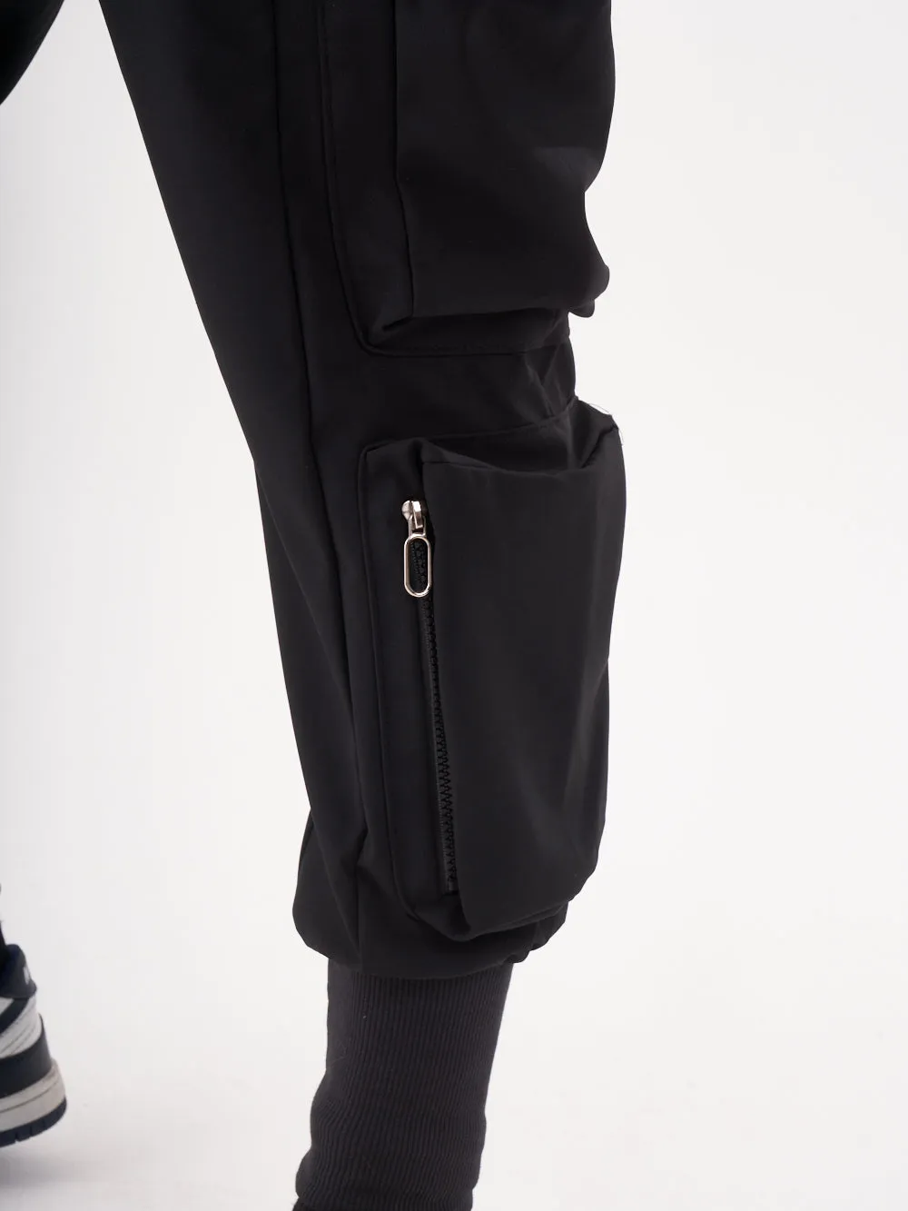 OUTLIER JOGGERS | BLACK