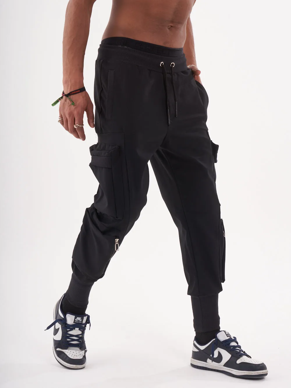 OUTLIER JOGGERS | BLACK